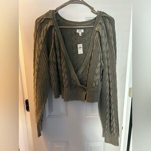 Aerie sweater, size L, NWT